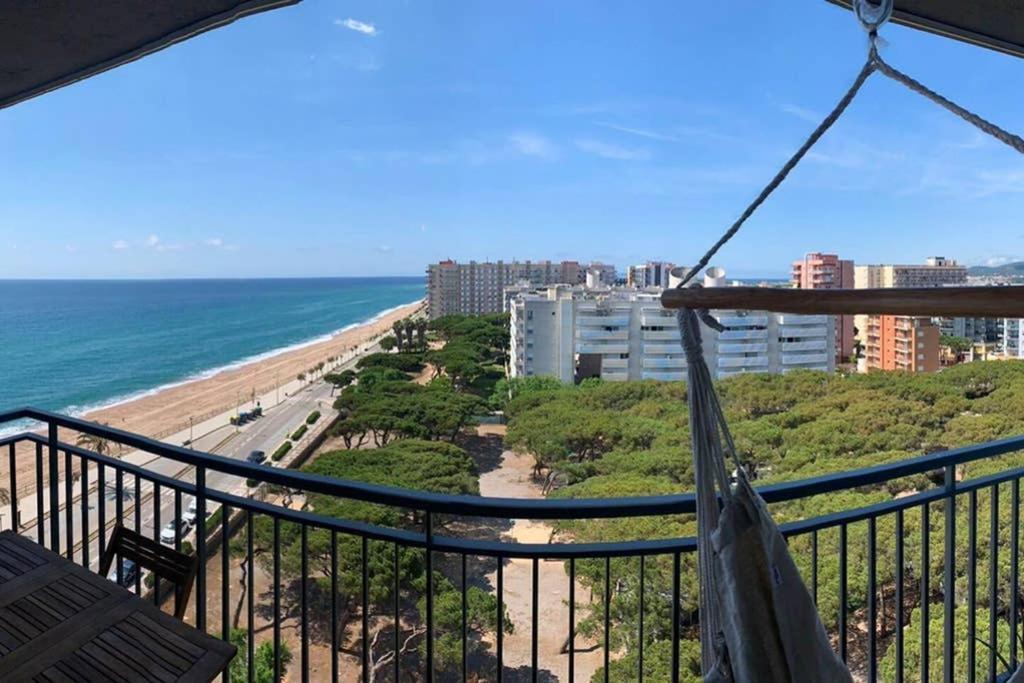 Apartamento Primera Linea De Mar Enjoy The View Бланес Экстерьер фото